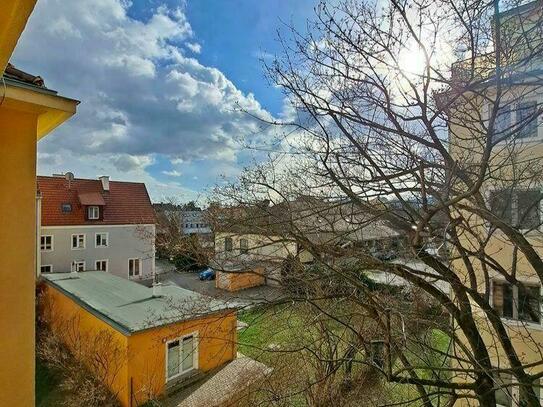 Anleger Wohnung - 3 Zimmer - mit Balkon - Nähe Evangelischer Kirche in Baden bei Wien