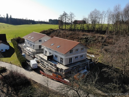 Hausähnliche Neubau-Maisonettewohnung zwischen Lindau und Wangen, energetisch hervorragende 10,1 kWh/(m2*a) = A+ (8)