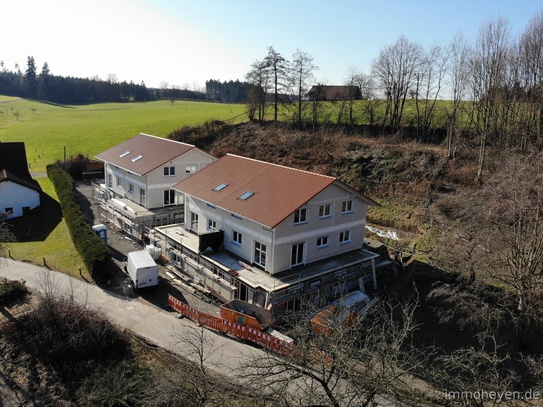 Hausähnliche Neubau-Maisonettewohnung zwischen Lindau und Wangen, energetisch hervorragende 10,1 kWh/(m2*a) = A+ (8)