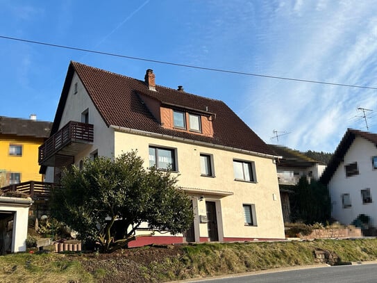 Gemütliches Einfamilienhaus mitten im Grünen!