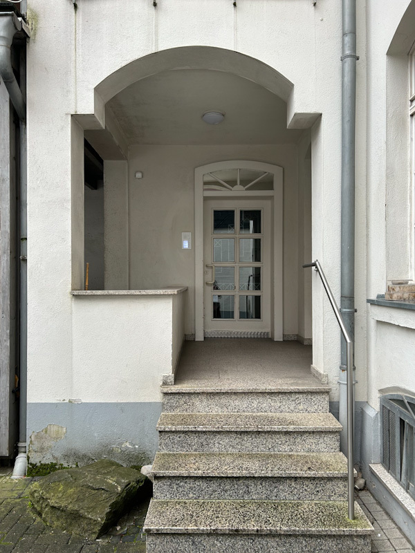 Super Kapitalanlage in Mainz-Altstadt: MFH mit 4 Wohneinheiten, 1 Laden und 5 Stellplätzen – Schönbornstrasse 0, 55116 Mainz, 55116 Mainz – Vorschaubild 4