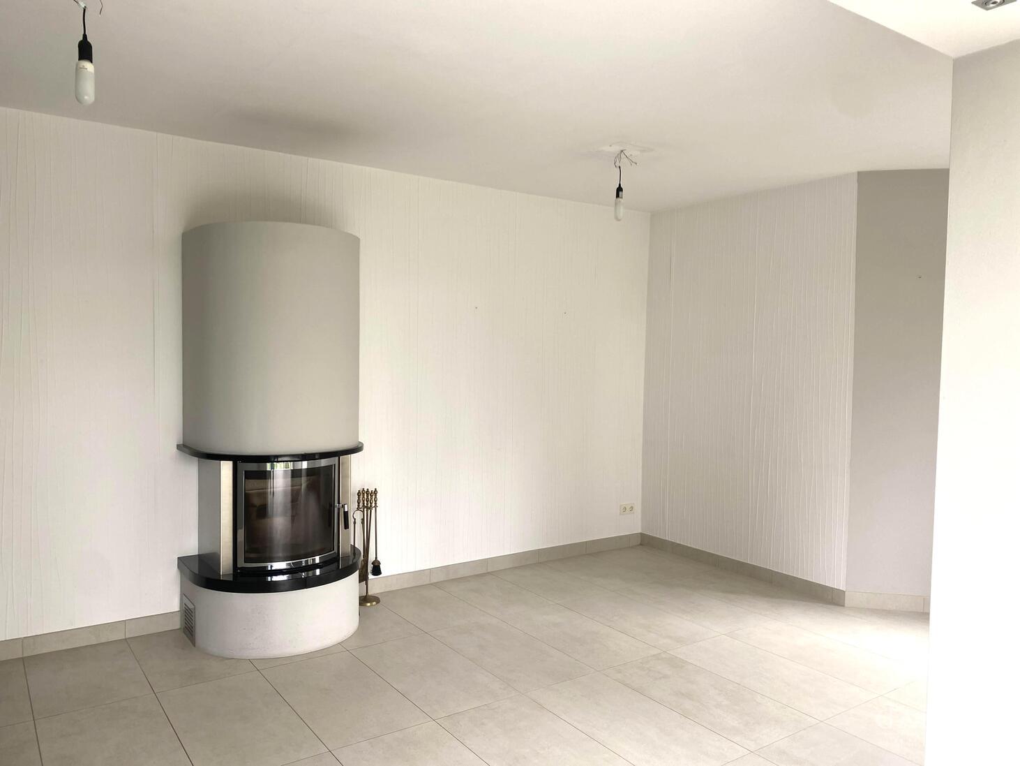 Großzügiges Zweifamilienhaus mit Wintergarten, Sauna, zwei Kaminen, Garage und schönem Grundstück – 04683 Ammelshain, 4683 Ammelshain – Vorschaubild 8
