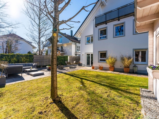 Traumhafte Maisonette-Gartenwohnung mit Saunahaus