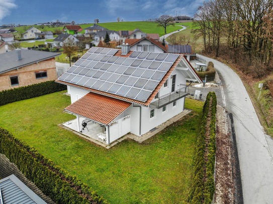 Kapitalanleger aufgepasst: Zweifamilienhaus in Perbing bei Eichendorf