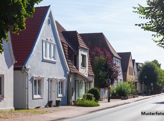 Einfamilienhaus mit Garage