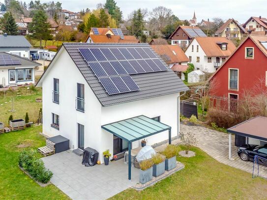 Modernes, energieautarkes Eigenheim im fränkischen Seenland *Wohnen, wo andere Urlaub machen*