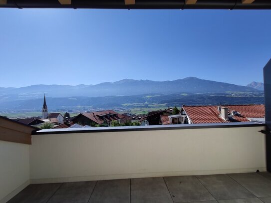 Großzügige 3 Zimmer Mansardenwohnung Nähe Innsbruck mit Panorama-Bergblick