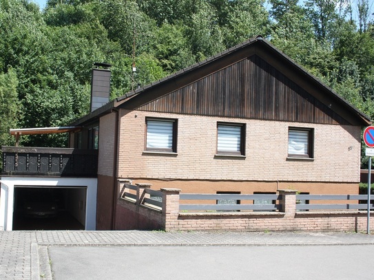 Freistehendes Ein/Zweifamilienhaus