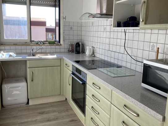 2-Zimmerwohnung mit TV, Wlan, Küche, Dusche/Wc, Waschmaschine und grosser Balkon, ruhige Lage