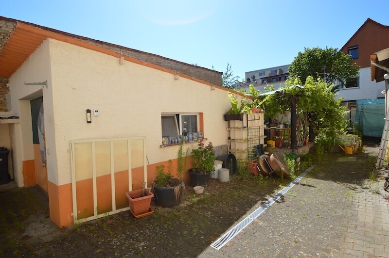 Falanga Immobilien - 1-2 Fam.Hs. mit vielfältigen Möglichkeiten & tollem Hof-/Gartenbereich in Bud. – 55257 Budenheim, 55257 Budenheim – Vorschaubild 16