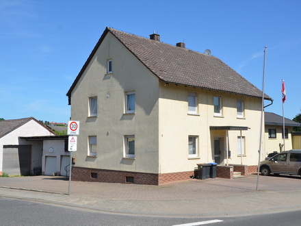 *HTR Immobilien GmbH* Geräumiges Wohnhaus in zentraler Lage von Röllbach!!!