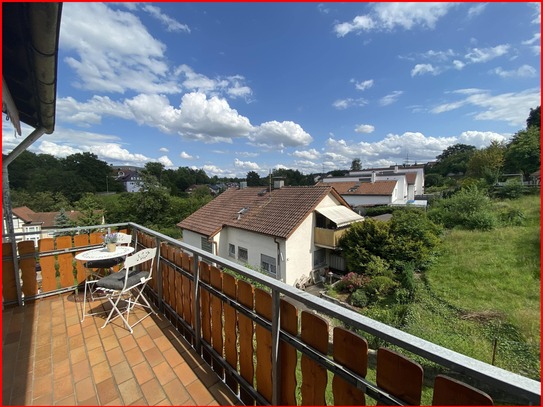 Platz für die ganze Familie - Garten - 2 Balkone - Terrasse - Stellplatz