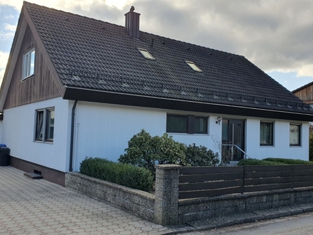 Großzügiges Einfamilienhaus in gefragter Wohnlage in Neustadt