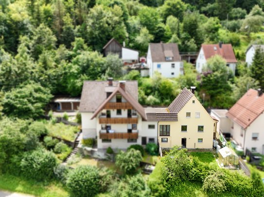 RUHIG GELEGENE DOPPELHAUSHÄLFTE MIT AUSBAUPOTENZIAL IN GERHAUSEN