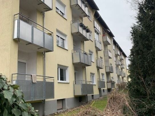 Teilmöblierte, helle 2 Zimmer-OG-Wohnung mit Balkon in Heilbronn, Oststraße