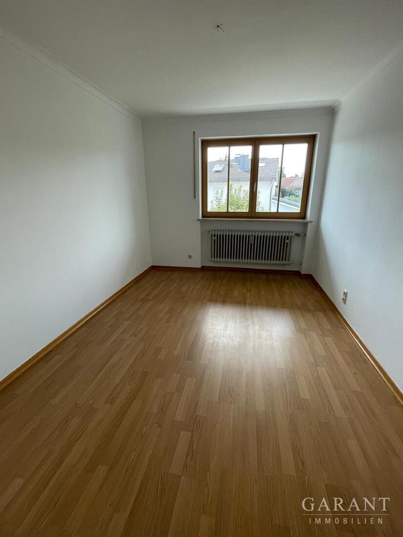 Vielseitiges Dreifamilienhaus in begehrter Lage von Raubling - alle Wohneinheiten frei! – 83064 Raubling, 83064 Raubling – Vorschaubild 19