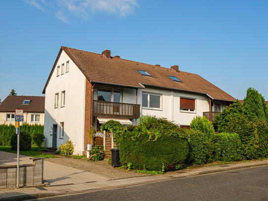 Investition in guter Lage! 4 Familienhaus nähe Schulzentrum in Bielefeld - Heepen