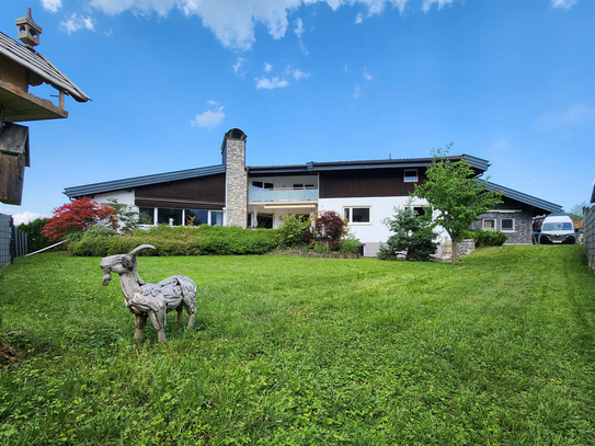 Großzügige freistehende Villa am Naturschutzgebiet Inzeller Moor