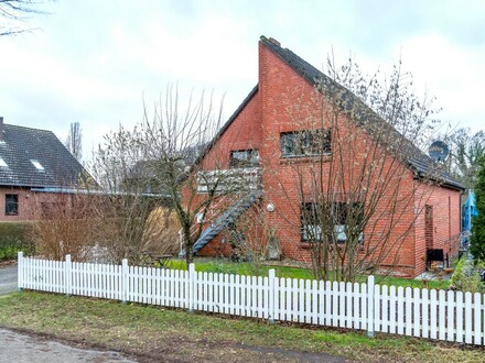 Vermietetes Zweifamilienhaus in Kirchhatten