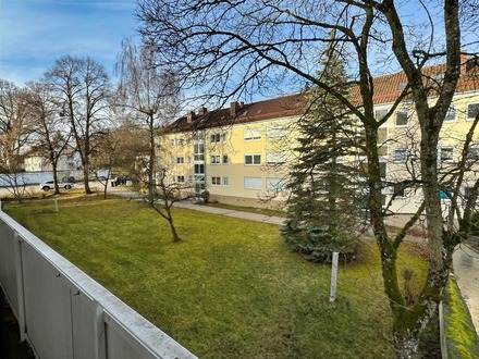 Volle Gestaltungsfreiheit! Ruhige Etagenwohnung im beliebten Biberacher Talfeld