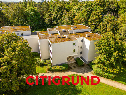 Bogenhausen - Modernisiertes, helles Ambiente mit großer Westloggia und Blick ins Grüne