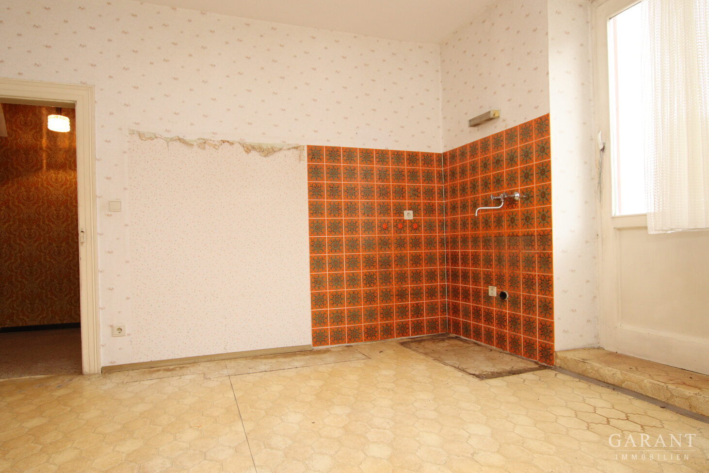 Wer erweckt dieses ältere Einfamilienhaus mit großem Grundstück aus seinem Dornröschenschlaf? – 67661 Kaiserslautern, 67661 Kaiserslautern – Vorschaubild 6