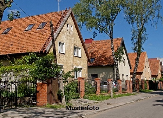 günstige Gelegenheit + Kleinwohnhaus mit Garten +