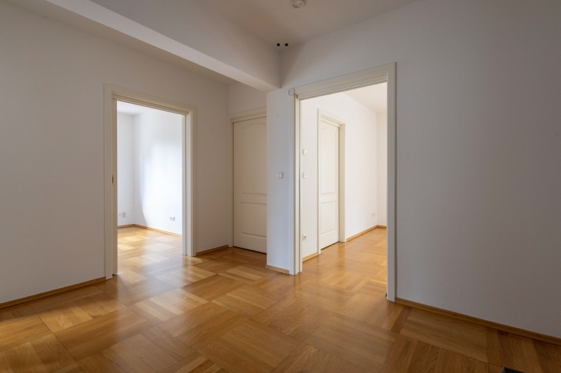 Attraktives Mehrfamilienhaus in begehrter Lage von Stephanskirchen – 83071 Stephanskirchen, 83071 Stephanskirchen – Vorschaubild 19