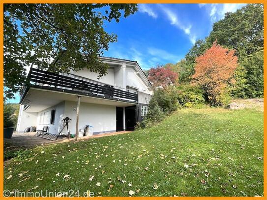 245 m² Architektenhaus in einmaliger Wohnlage mit atemberaubenden Terrassen zur Fränkischen Schweiz