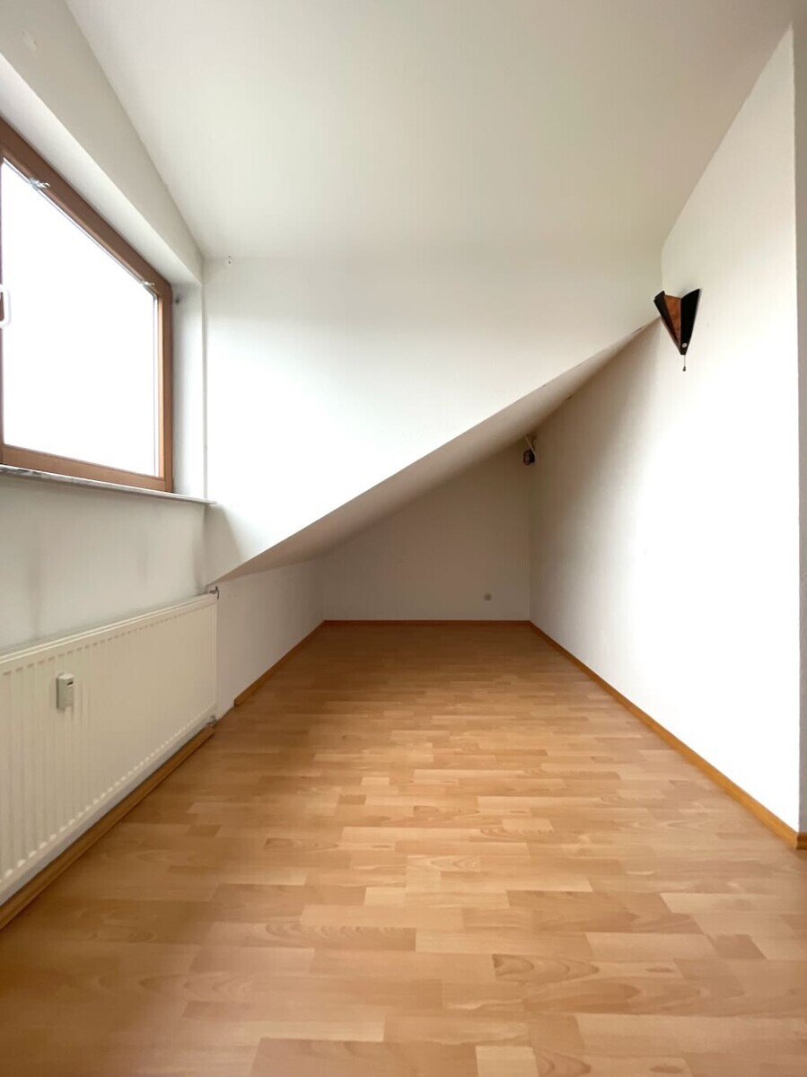 Property thumbnail 12