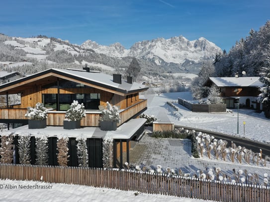 Exklusives Neubau-Chalet mit Naturpool & Kaiserblick