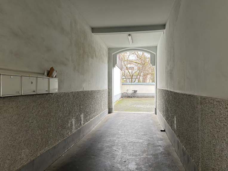 Super Kapitalanlage in Mainz-Altstadt: MFH mit 4 Wohneinheiten, 1 Laden und 5 Stellplätzen – Schönbornstrasse 0, 55116 Mainz, 55116 Mainz – Vorschaubild 2