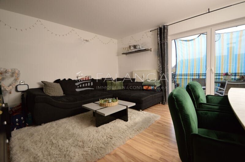 FALANGA IMMOBILIEN - Gemütliche 3-Zimmer Etagenwohnung direkt an den Weinbergen in Mainz-Kostheim! – Hochheimer Straße 184, 55246 Wiesbaden, 55246 Wiesbaden – Vorschaubild 5