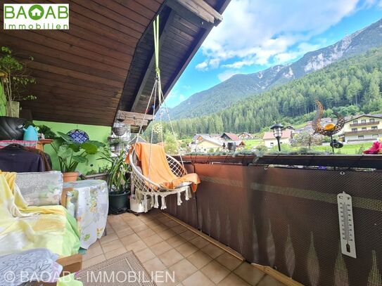 | TRAUMHAFTE WOHNUNG MIT BERGBLICK | 110M² | FUßBODENHEIZUNG | GARAGE | KAMIN