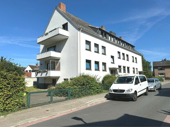 PURNHAGEN-IMMOBILIEN - Blumenthal, vermietete Eigentumswohnung mit Balkon in ruhiger Lage!