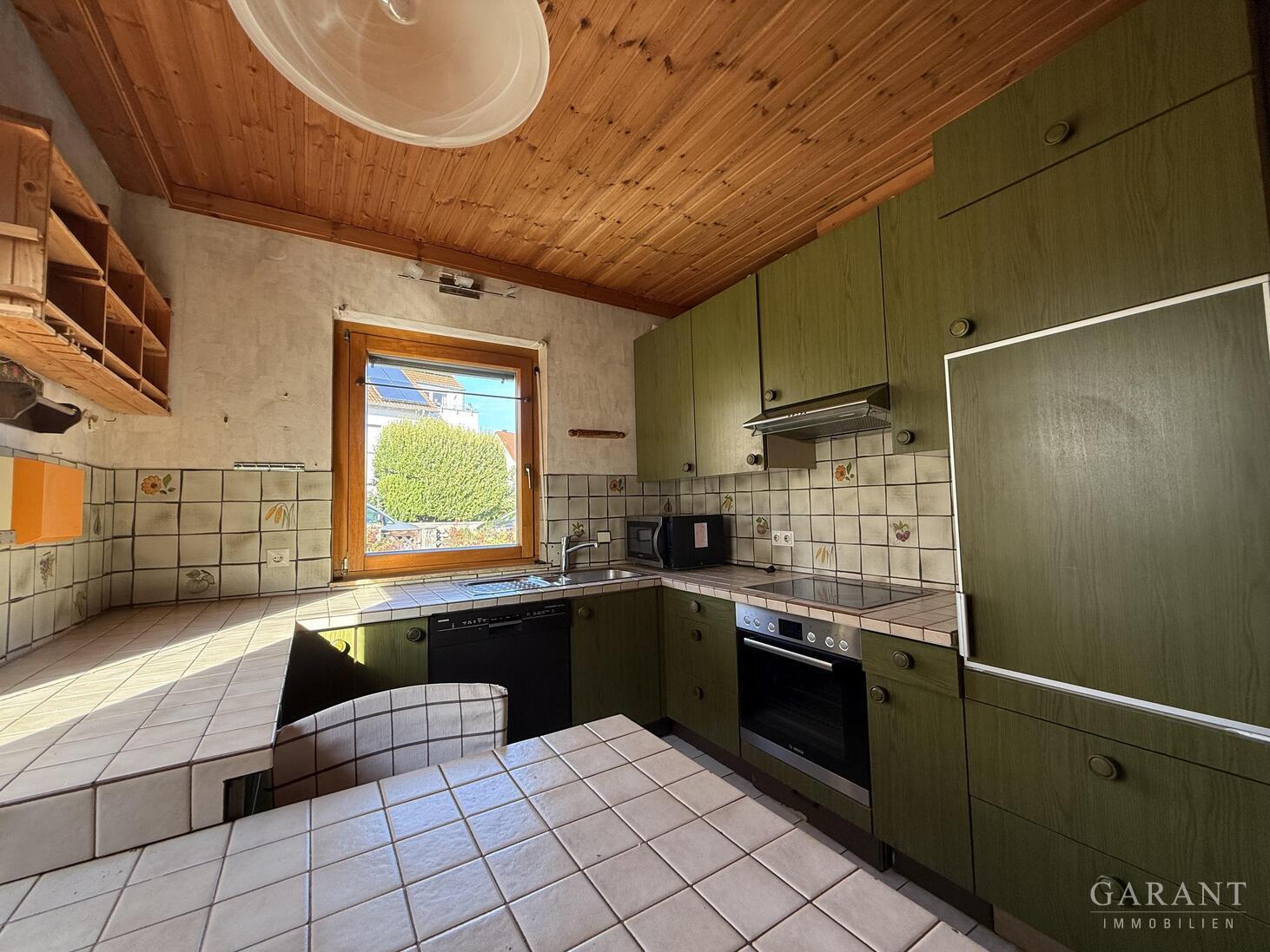 Ihr Zuhause im Grünen: Großes Grundstück, Ruhe & Weitblick in Tübingen-Pfrondorf! – 72074 Tübingen, 72074 Tübingen – Vorschaubild 11