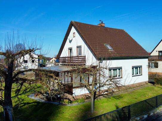 Genießen Sie die Ruhe im Garten: Einfamilienhaus mit Garage in Dingolfing/Krautau