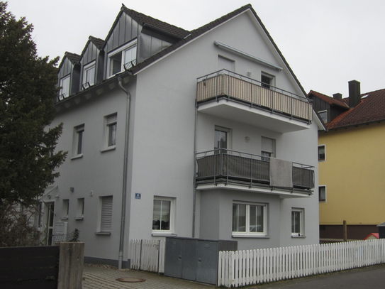 Wir bieten eine gepflegte Eigentumswohnung mit Stellplatz in Weiden-Ost!