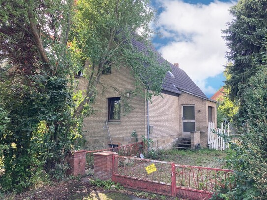 Ihr Traum vom Pferdeparadies - abgängiges Einfamilienhaus, Stallungen und ca. 3.000m² Freifläche