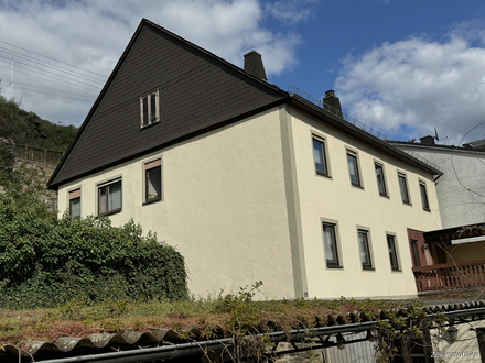 PREISREDUZIERUNG - Großzügiges Ein- bis Zweifamilienhaus mit ca. 895 m² Grundstück in Lorch