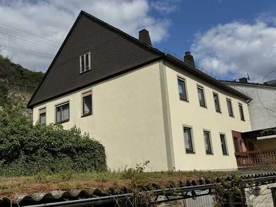 PREISREDUZIERUNG - Großzügiges Ein- bis Zweifamilienhaus mit ca. 895 m² Grundstück in Lorch