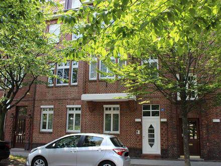 TT bietet an: Große 3-Zimmer-Mietwohnung mit Fahrstuhl in der Innenstadt!