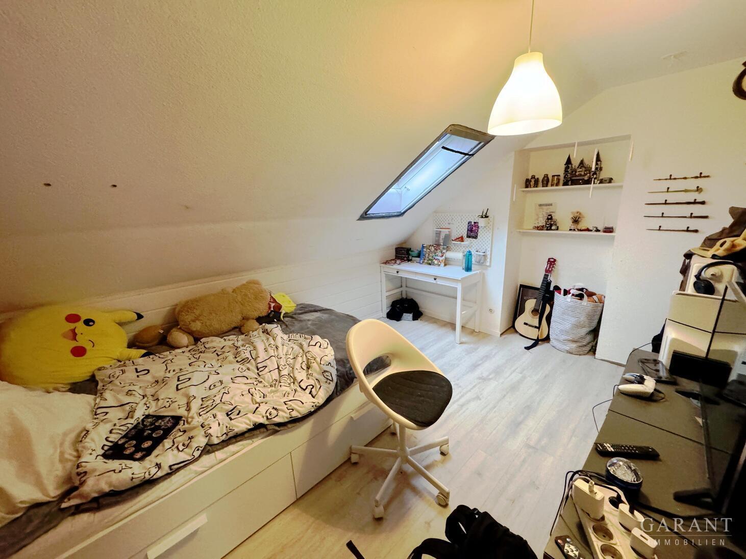 Raum für Familie & Zukunft - Haus mit Garten und drei Garagen – 74235 Erlenbach, 74235 Erlenbach – Vorschaubild 20