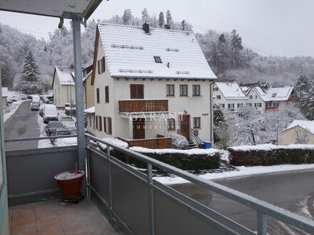 Gepflegte 4 Zimmer-Wohnung mit Garten und Balkon!