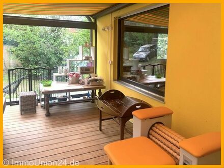 740.000,- für 180 qm BUNGALOW mit 40 qm WINTERGARTEN Terrasse zum GARTEN in Zirndorf - Weiherhof