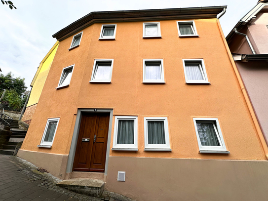 Stadthaus mit Dachterrasse in guter Lage von Coburg