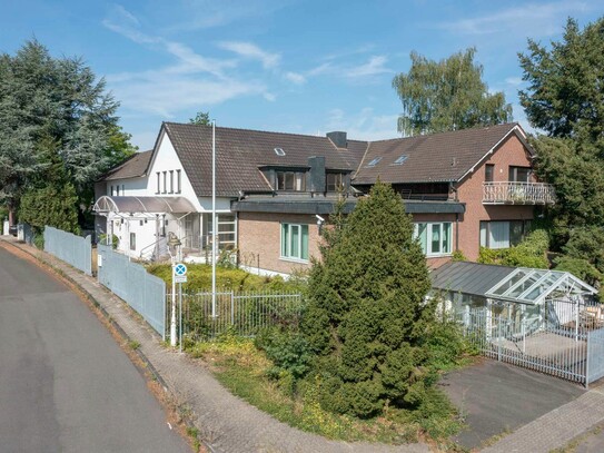 Flexibel nutzbares Anwesen mit ca. 870 m² NFL, davon 730 WFL in bester Höhenlage mit Rheinblick