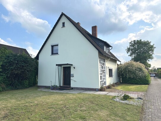 PURNHAGEN-IMMOBILIEN - Schwanewede, freistehendes 1-Fam.-Haus mit Teilkeller in ruhiger Wohnlage