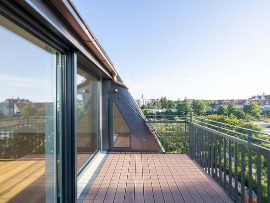 Lichtdurchflutete Dachgeschosswohnung mit Süd/West Balkon an der Isar!