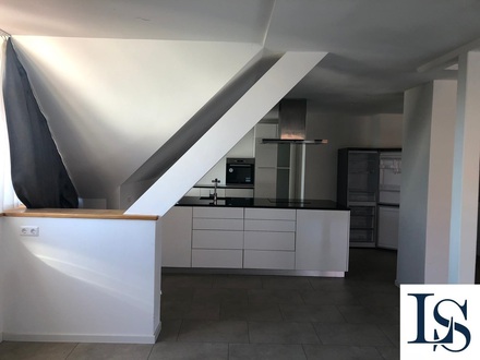 Wohnung im 1. Stock mit geräumiger Küche im Zentrum von Hartberg